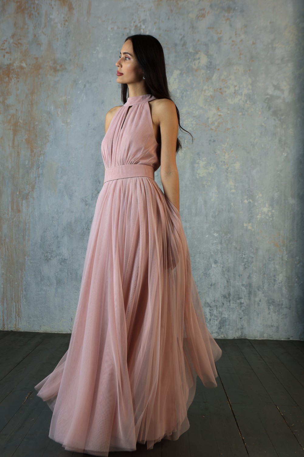 Платье макси с американской проймой из фатина (Нюдово-розовое)   - фото